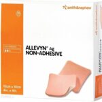 ZZZ Opatrunek ALLEVYN AG NON ADHESIVE antybakteryjny piankowy bez przylepca 10x10cm 1 szt